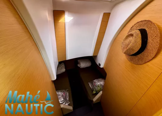 BENETEAU - MONTE CARLO 37 - 18