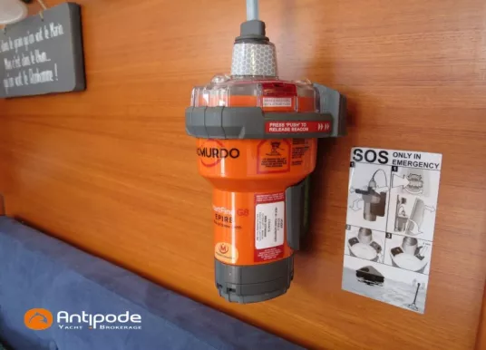 QUORNING BOATS - DRAGONFLY 35 - 26