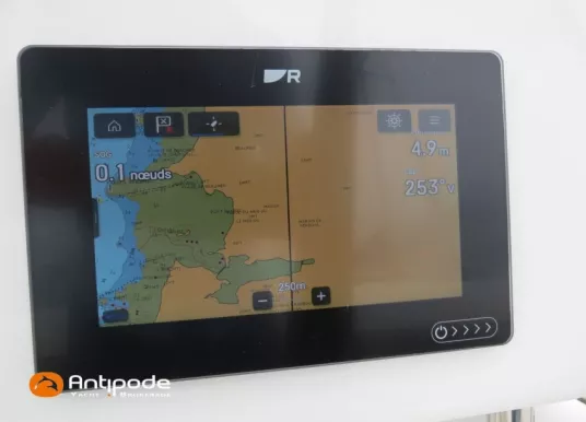 QUORNING BOATS - DRAGONFLY 35 - 60