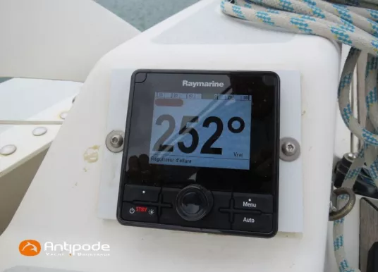 QUORNING BOATS - DRAGONFLY 35 - 61