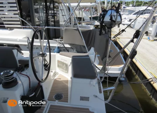 JEANNEAU - SUN ODYSSEY 490 - 4