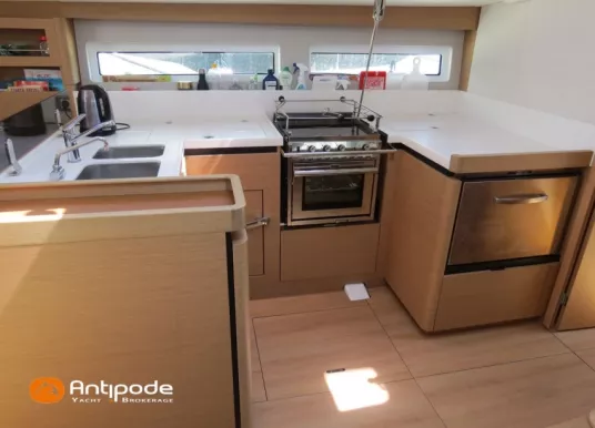 JEANNEAU - SUN ODYSSEY 490 - 37