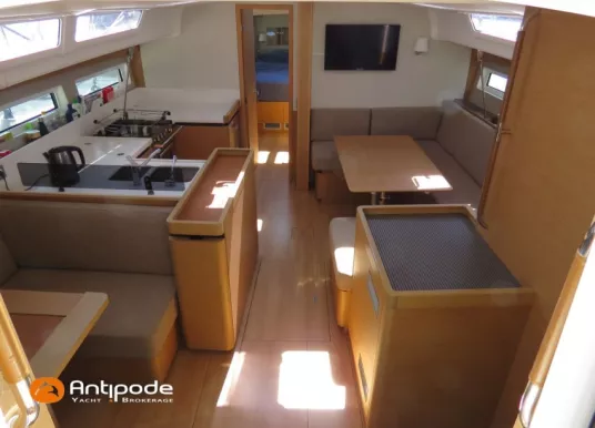 JEANNEAU - SUN ODYSSEY 490 - 8