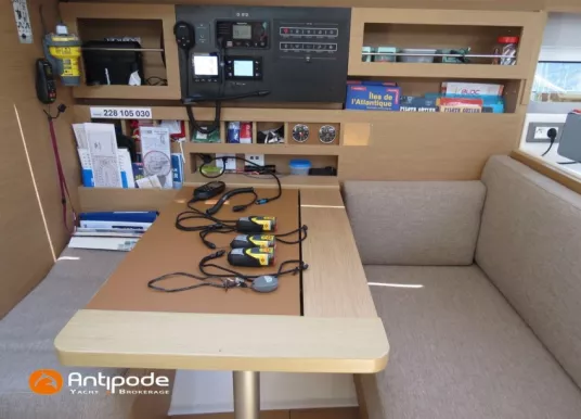 JEANNEAU - SUN ODYSSEY 490 - 9