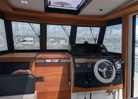 RHEA MARINE - RHEA 32 HB TIMONIER - 8