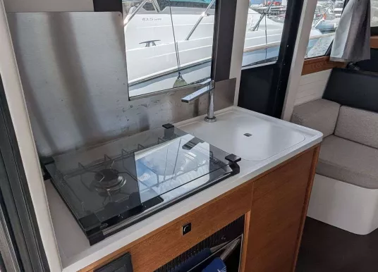 RHEA MARINE - RHEA 32 HB TIMONIER - 9