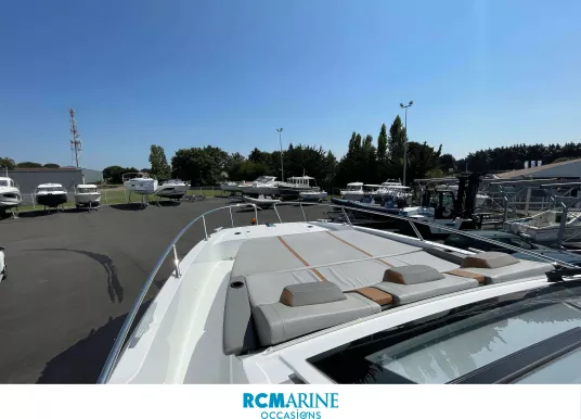 BENETEAU - GRAN TURISMO 32 - 12