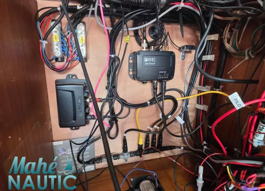 WAUQUIEZ - HOOD 38 MK 1 DL - 14