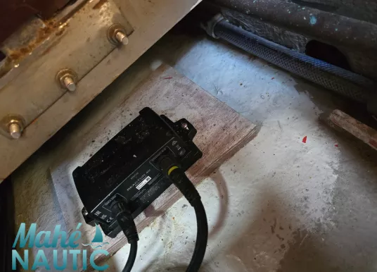 WAUQUIEZ - HOOD 38 MK 1 DL - 22