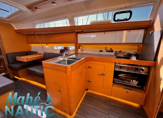 DUFOUR YACHTS - DUFOUR 412 - 12