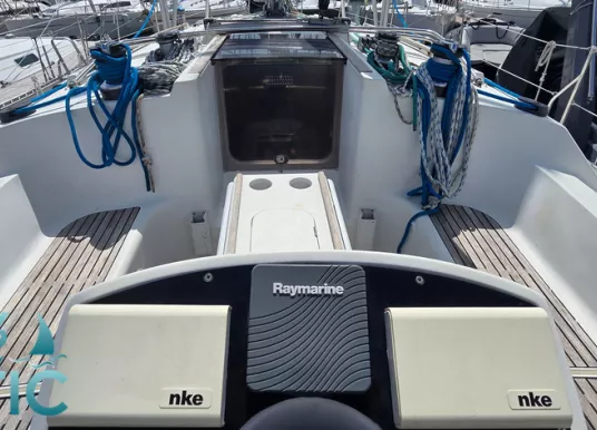 JEANNEAU - SUN ODYSSEY 42.2 - 12