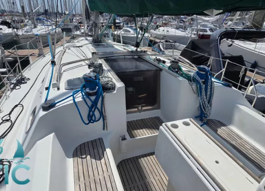 JEANNEAU - SUN ODYSSEY 42.2 - 19