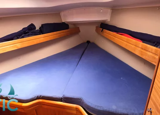 BAVARIA YACHTS - BAVARIA 31 CRUISER - 15