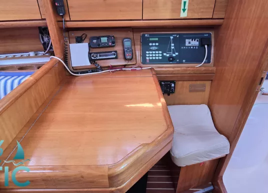 BAVARIA YACHTS - BAVARIA 31 CRUISER - 4