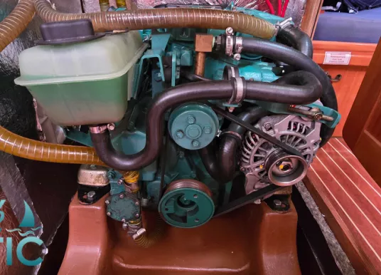 BAVARIA YACHTS - BAVARIA 31 CRUISER - 7