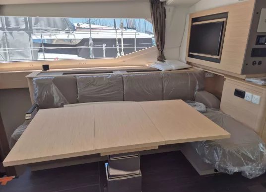 FOUNTAINE PAJOT - AURA 51 - 19