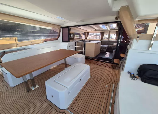 FOUNTAINE PAJOT - AURA 51 - 22