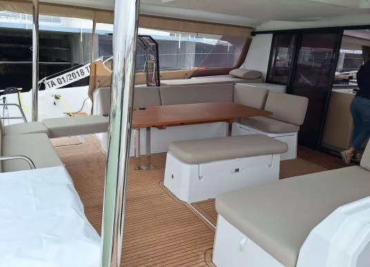 FOUNTAINE PAJOT - AURA 51 - 5