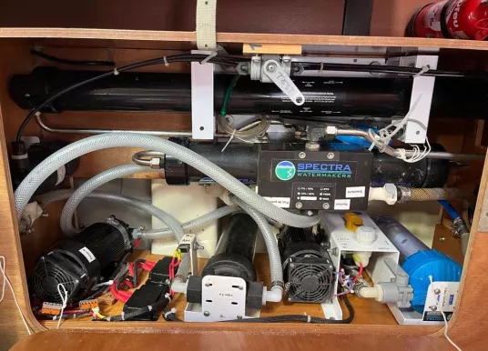 DUFOUR YACHTS - DUFOUR 485 GRAND LARGE - 23