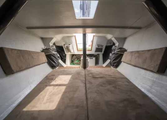 CHAMPIONSHIP YACHTING - LAGO 26 SPEEDSTER - 11