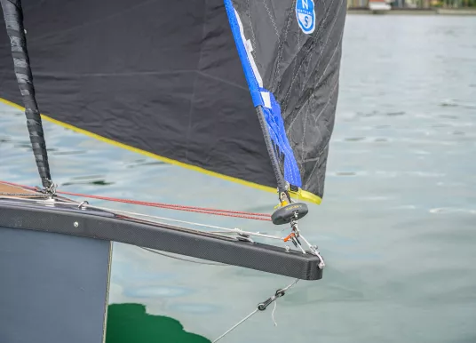 CHAMPIONSHIP YACHTING - LAGO 26 SPEEDSTER - 5