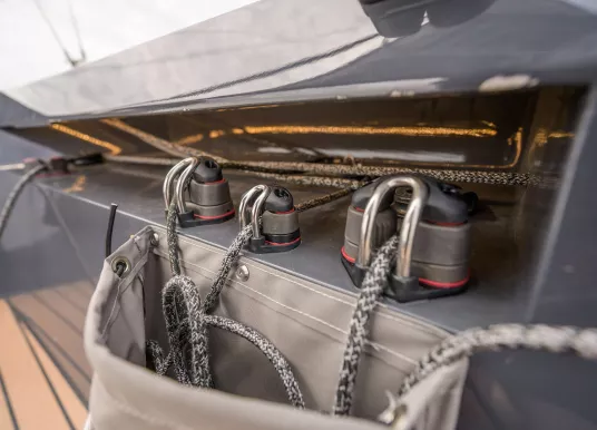 CHAMPIONSHIP YACHTING - LAGO 26 SPEEDSTER - 7