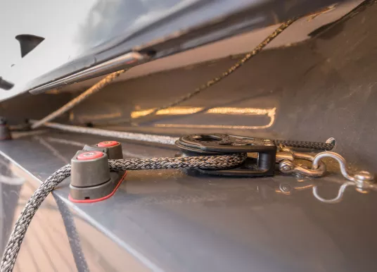 CHAMPIONSHIP YACHTING - LAGO 26 SPEEDSTER - 9