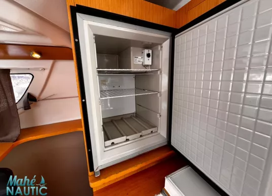 FOUNTAINE PAJOT - LIPARI 41 - 28