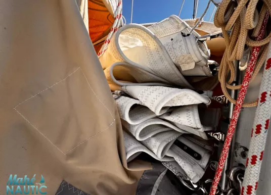 FOUNTAINE PAJOT - LIPARI 41 - 49