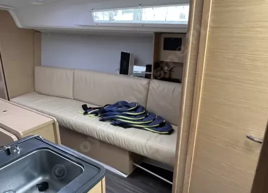 DUFOUR YACHTS - DUFOUR 32 - 13