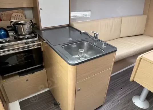 DUFOUR YACHTS - DUFOUR 32 - 15