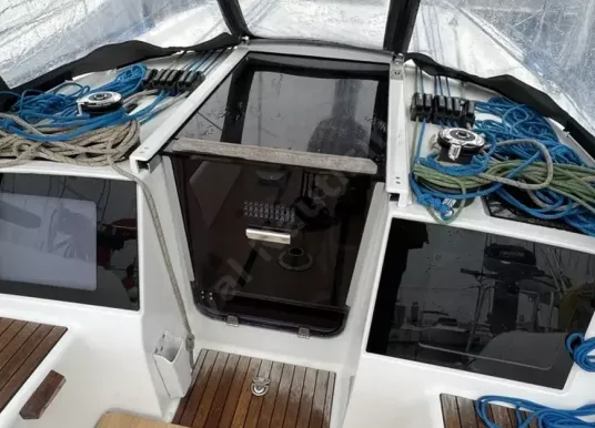 DUFOUR YACHTS - DUFOUR 32 - 10