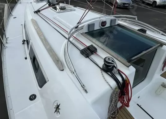 JEANNEAU - SUN ODYSSEY 32i - 12