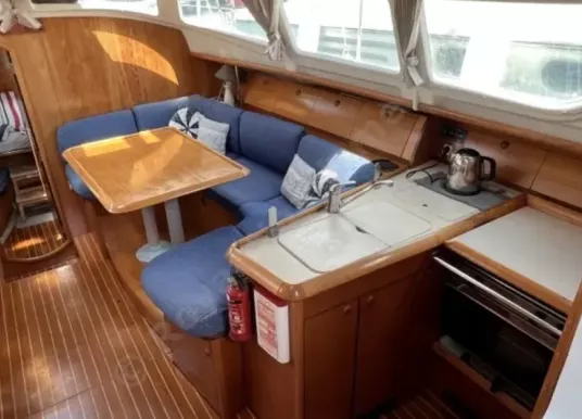 JEANNEAU - SUN ODYSSEY 40 DS - 11