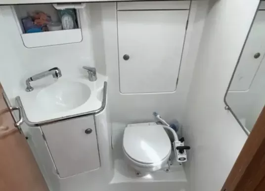 JEANNEAU - SUN ODYSSEY 40 DS - 17