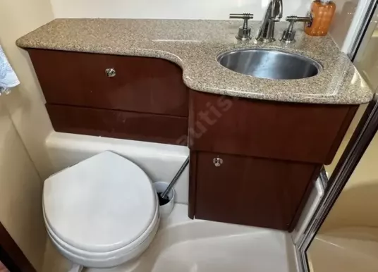 MERIDIAN - SEDAN 341 - 16