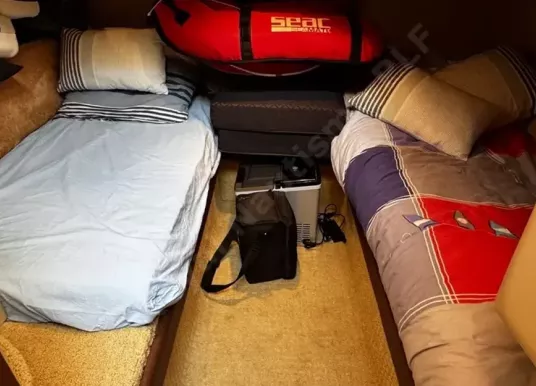 MERIDIAN - SEDAN 341 - 17