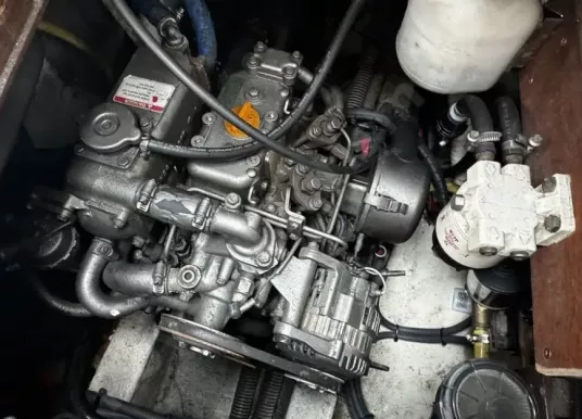 WAUQUIEZ - CENTURION 32 - 20