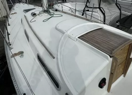 WAUQUIEZ - CENTURION 32 - 5