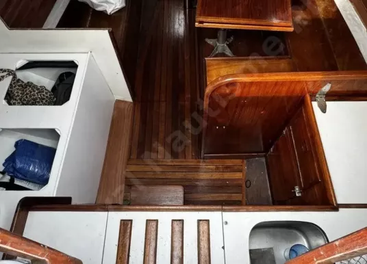 WAUQUIEZ - CENTURION 32 - 9