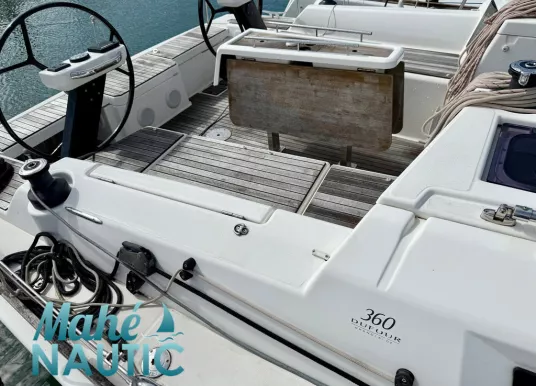 DUFOUR YACHTS - DUFOUR 360 GRAND LARGE - 11