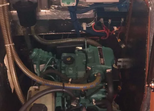 BAVARIA YACHTS - BAVARIA 33 CRUISER - 12