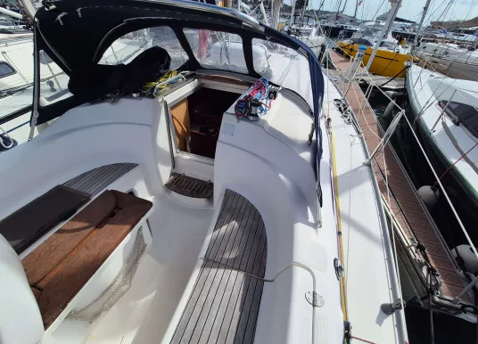 BAVARIA YACHTS - BAVARIA 33 CRUISER - 3