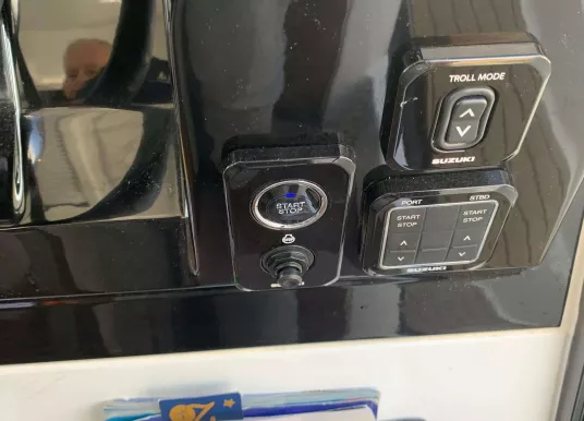 JEANNEAU - MERRY FISHER 895 SPORT - 9