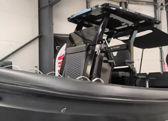 3D TENDER - ODYSSEY 635 - 4