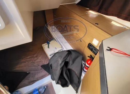 BENETEAU - FLYER 8.8 SUNDECK - 13
