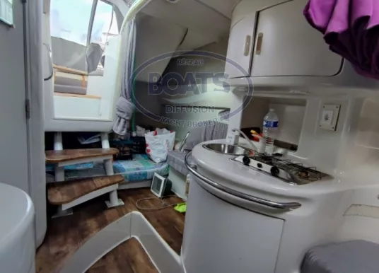 CHRIS CRAFT - CROWNE 272 CC - 7