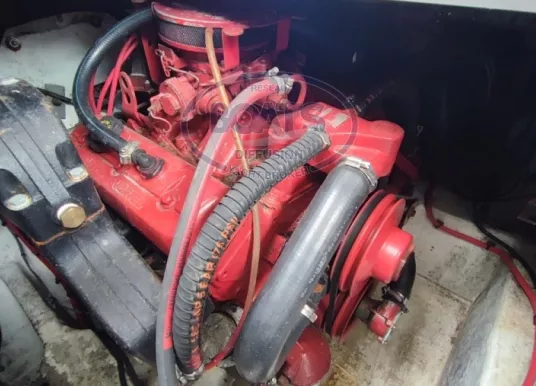 CHRIS CRAFT - CROWNE 272 CC - 9