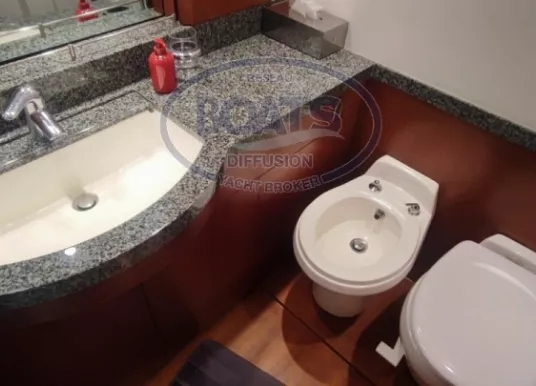 PRINCESS - PRINCESS V70 SPORT - 4