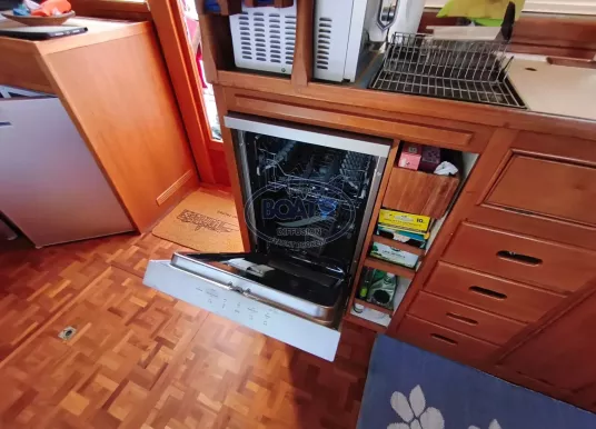 GRAND BANKS - MY 42 - 4